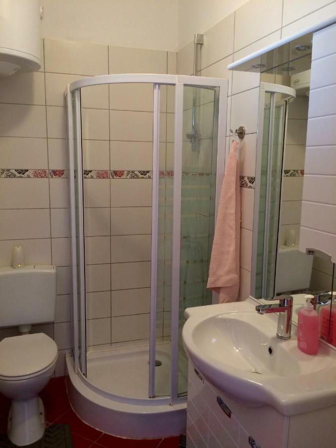 Apartmani Brusel Pag Town Exterior foto