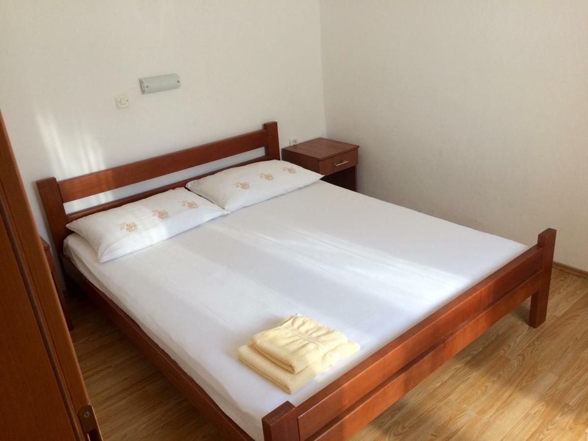 Apartmani Brusel Pag Town Exterior foto